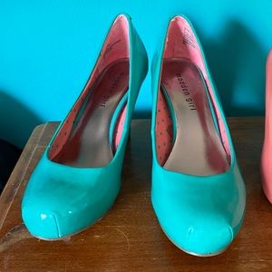 Madden girl teal pumps
